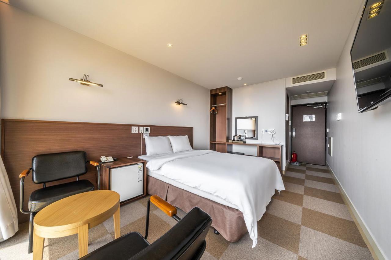 Sunrise Hotel Jungmun Branch Seogwipo Exterior foto
